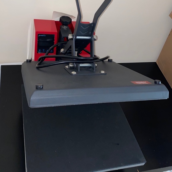 15x15 Clamshell heat press - Picture 2 of 5